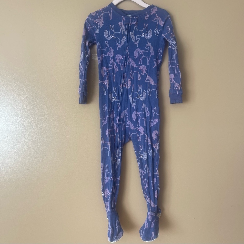 Carter’s Unicorn 2T One-Piece Pajamas